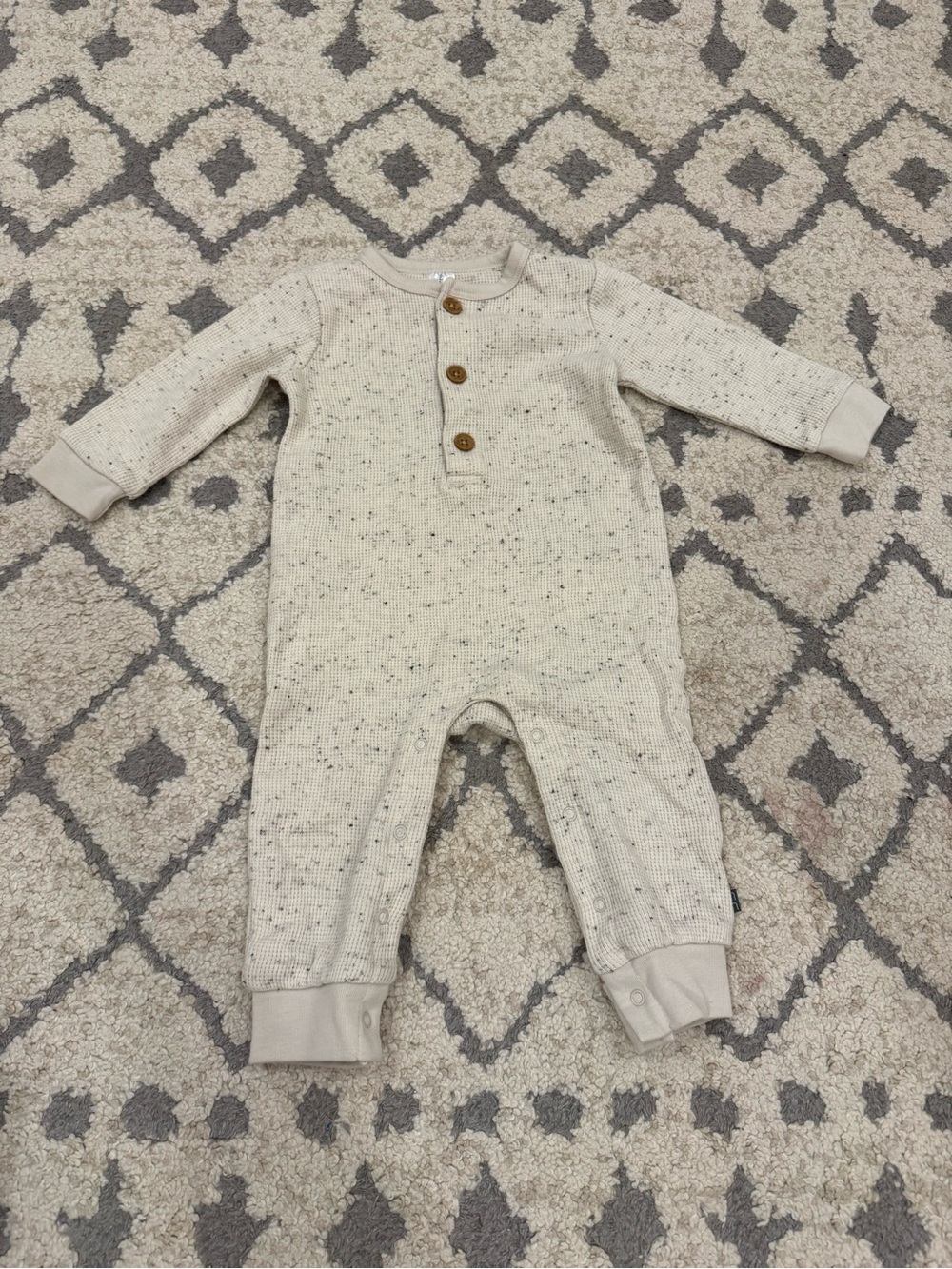 Modern Moments by Gerber baby romper Size 12m